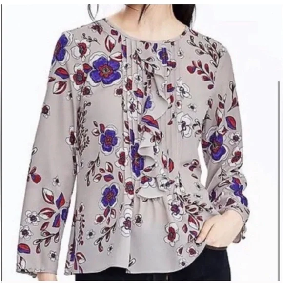 Banana Republic Floral Ruffle Blouse - Gray and Purple Size Small - Picture 3 of 9